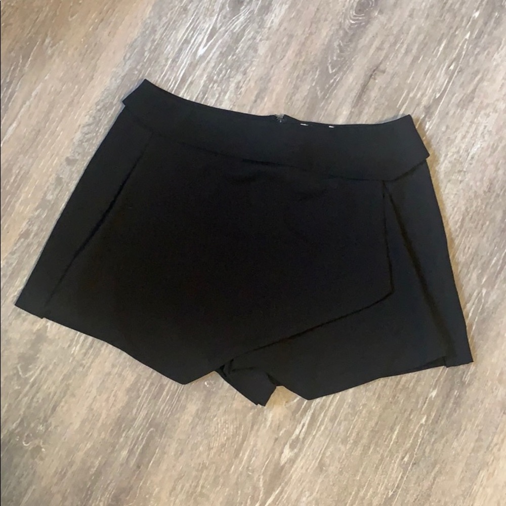 Black Envelope Skort